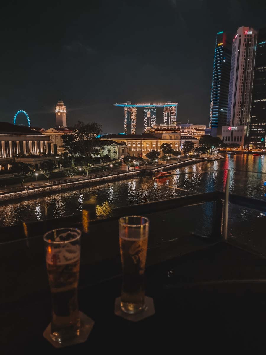 The Best Budget Friendly Bars & Clubs in Singapore