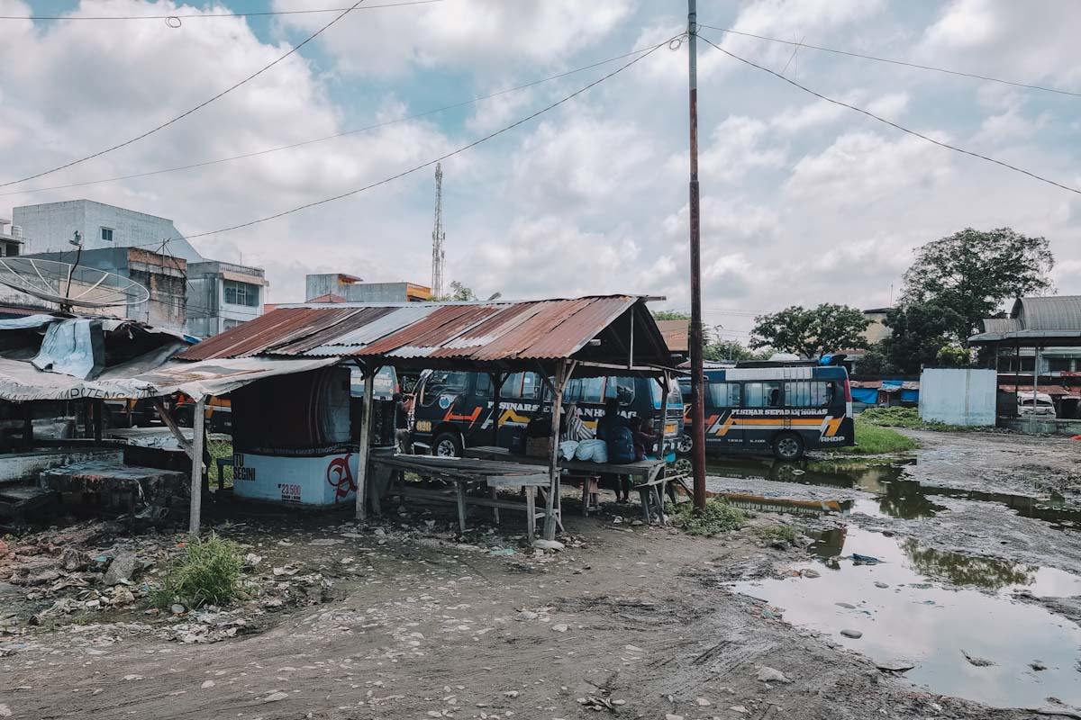 Bus terminal Sumatra