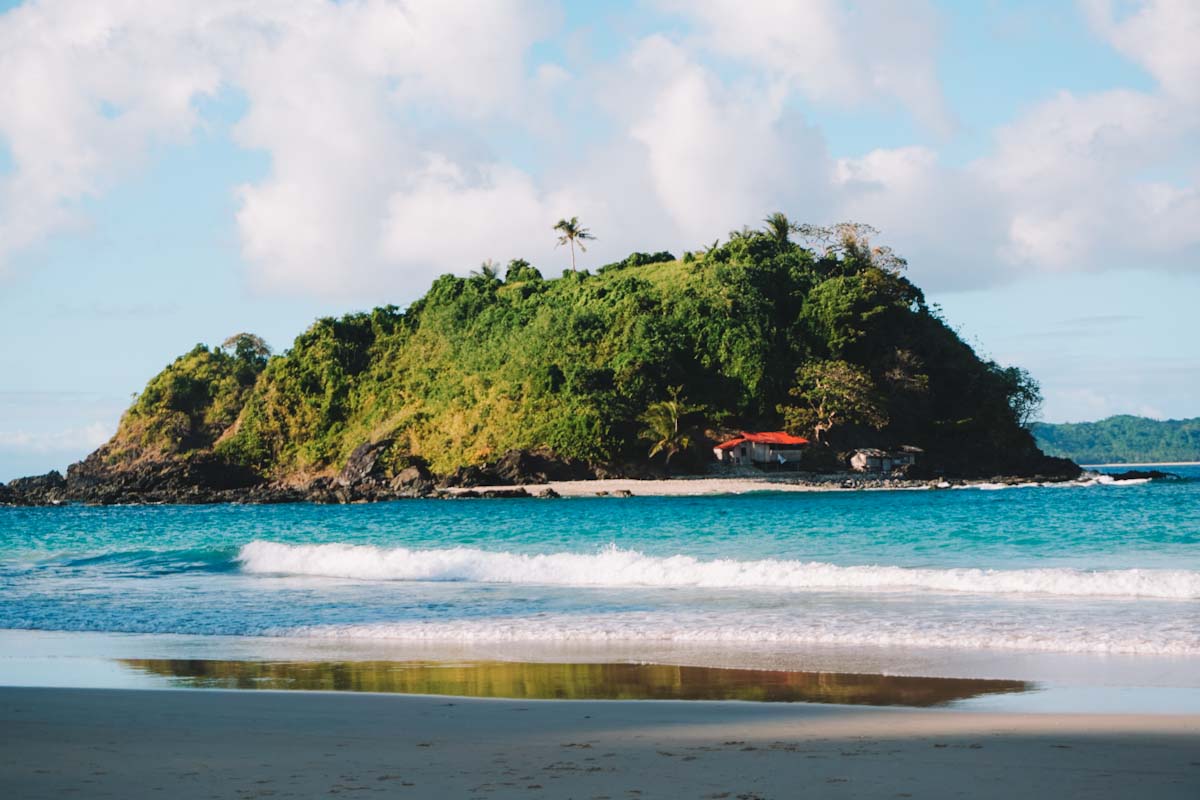 Island view from Nacpan beach in El Nido