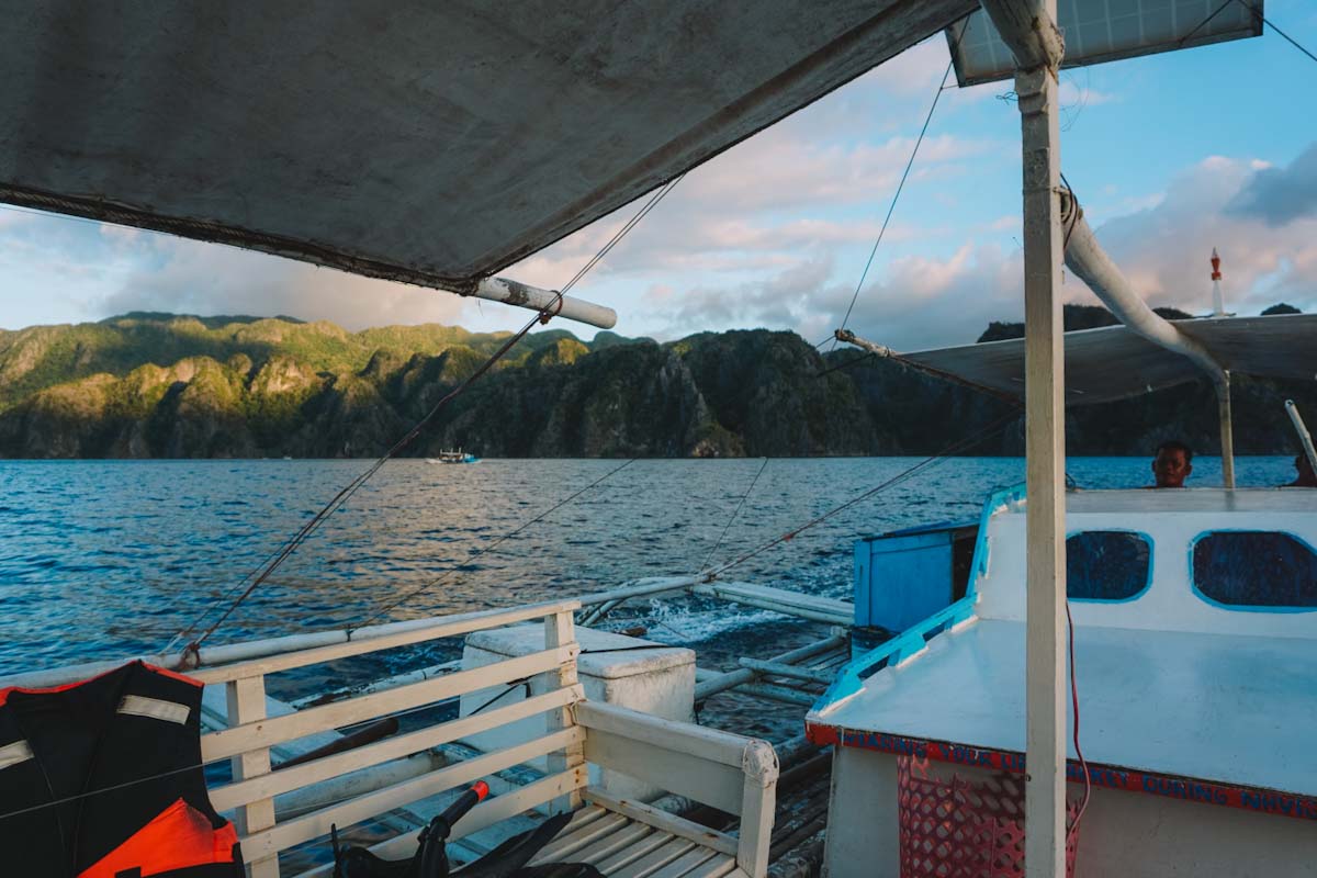 Private boat tour in the Philippines