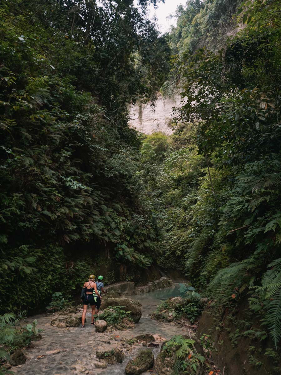 Dao Waterfall canyon hike, Cebu